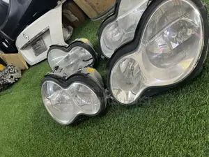 Mercedes C 230 Headlight