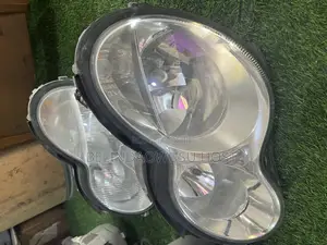 Mercedes C 230 Headlight