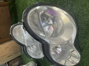 Mercedes C 230 Headlight