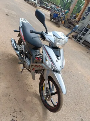 Aprilia 2021 Gray