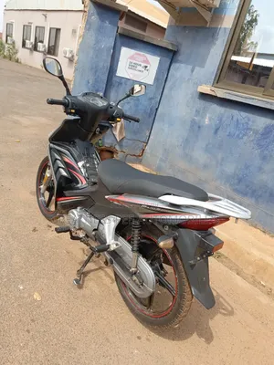 Aprilia 2021 Gray