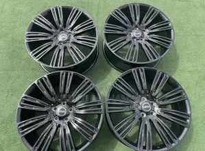 Range Rover Rim 22 (Matte Black)