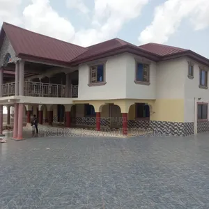 3bdrm Apartment in 3 Bedrooms Apartment, Kumasi Metropolitan for rent