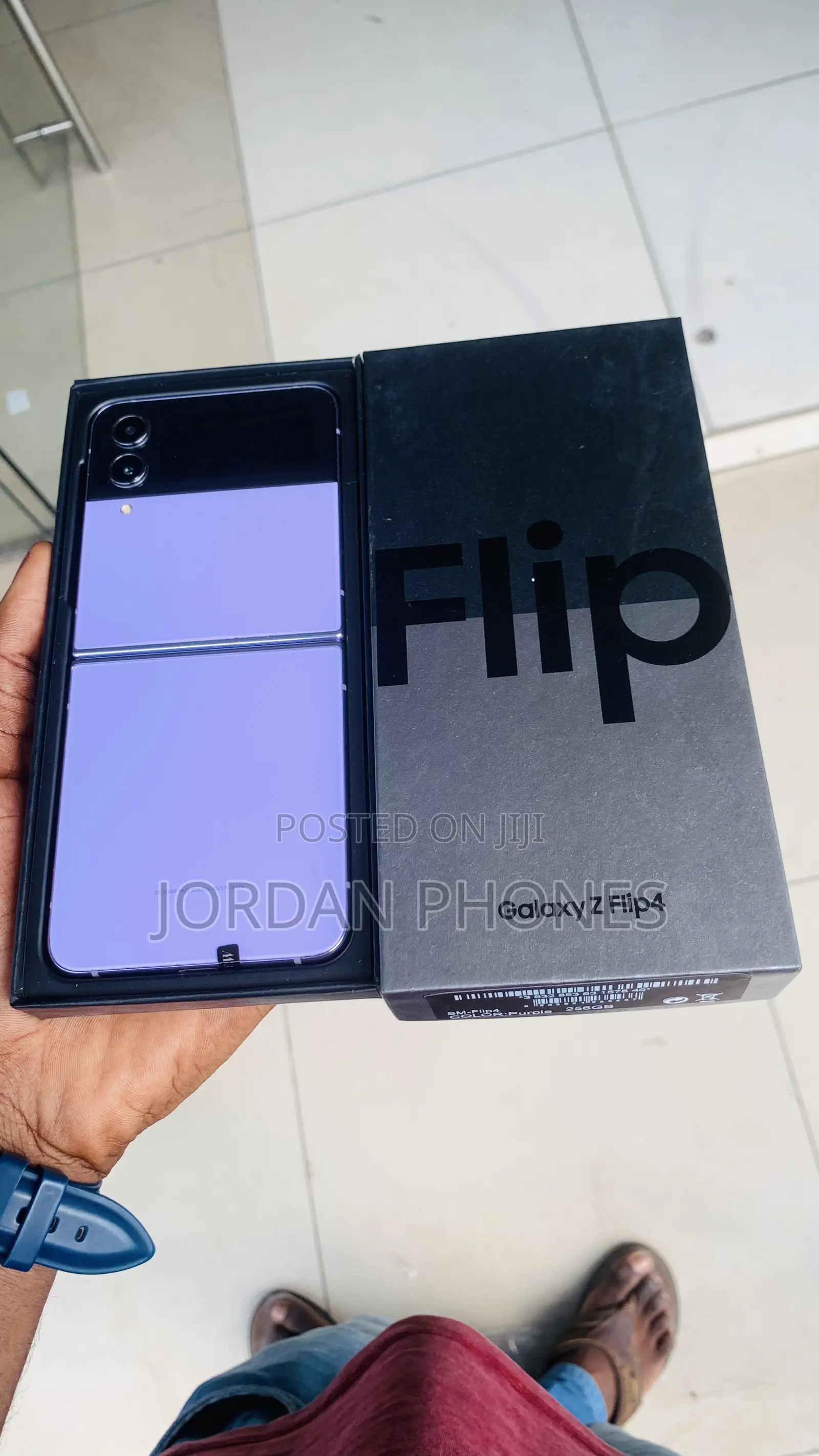 New Samsung Galaxy Z Flip4 256 GB Purple
