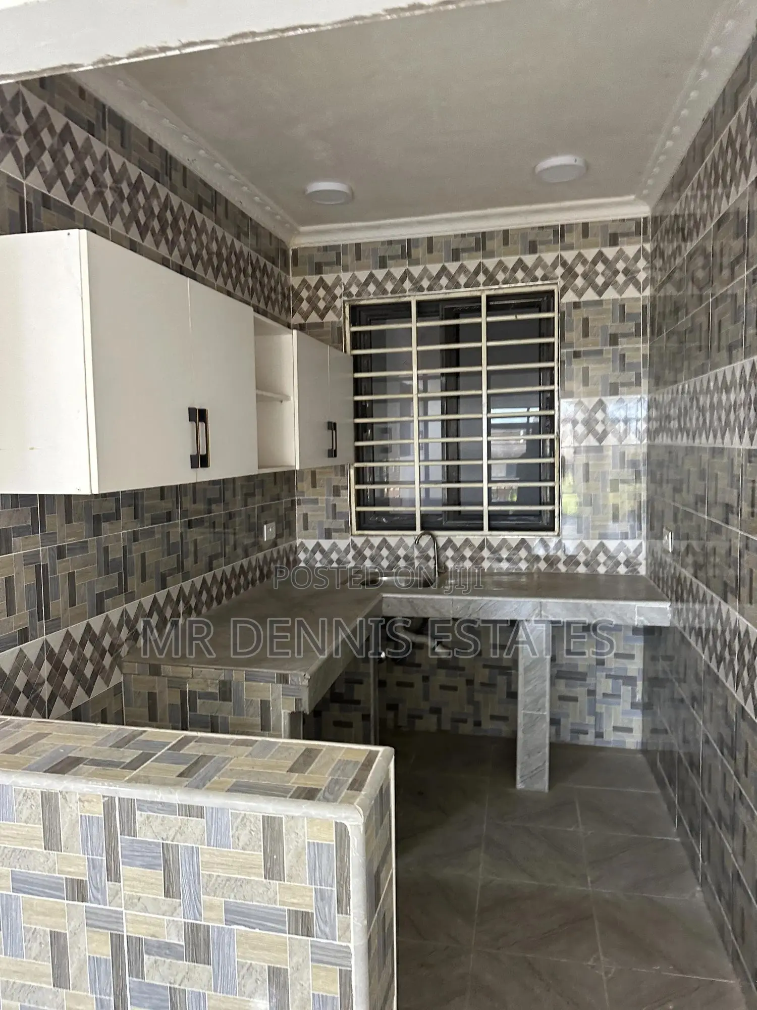 2bdrm Apartment in Old Barrier for rent