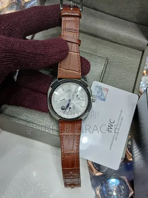 Iwc Elegant Leather Watch for Gents