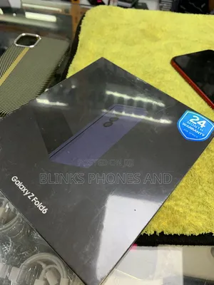 New Samsung Galaxy Fold 512 GB