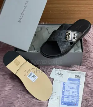 Casual Formal Balenciaga Leather Slippers