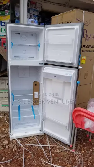 Roch 247l Top Freezer Fridge With Dispenser