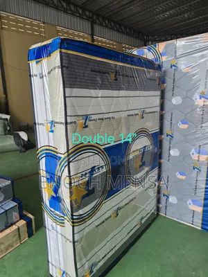 Bedroom Luxury Mattress With Pillow