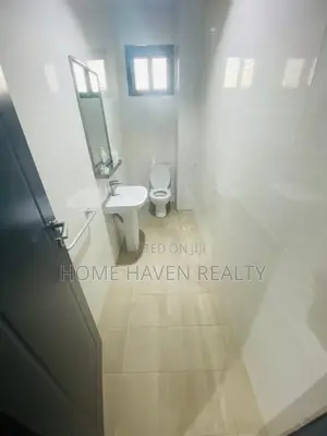 Furnished 3bdrm Apartment in Golf Hills, Achimota for rent
