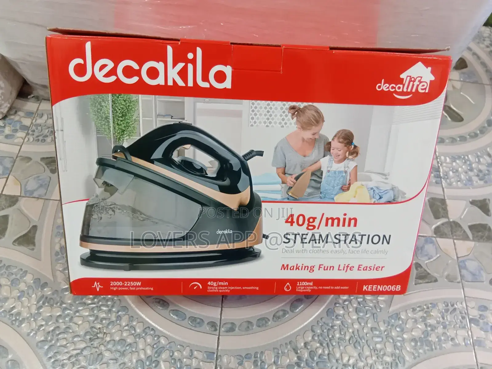 World-Class Decakila 40g/Min Steam Station