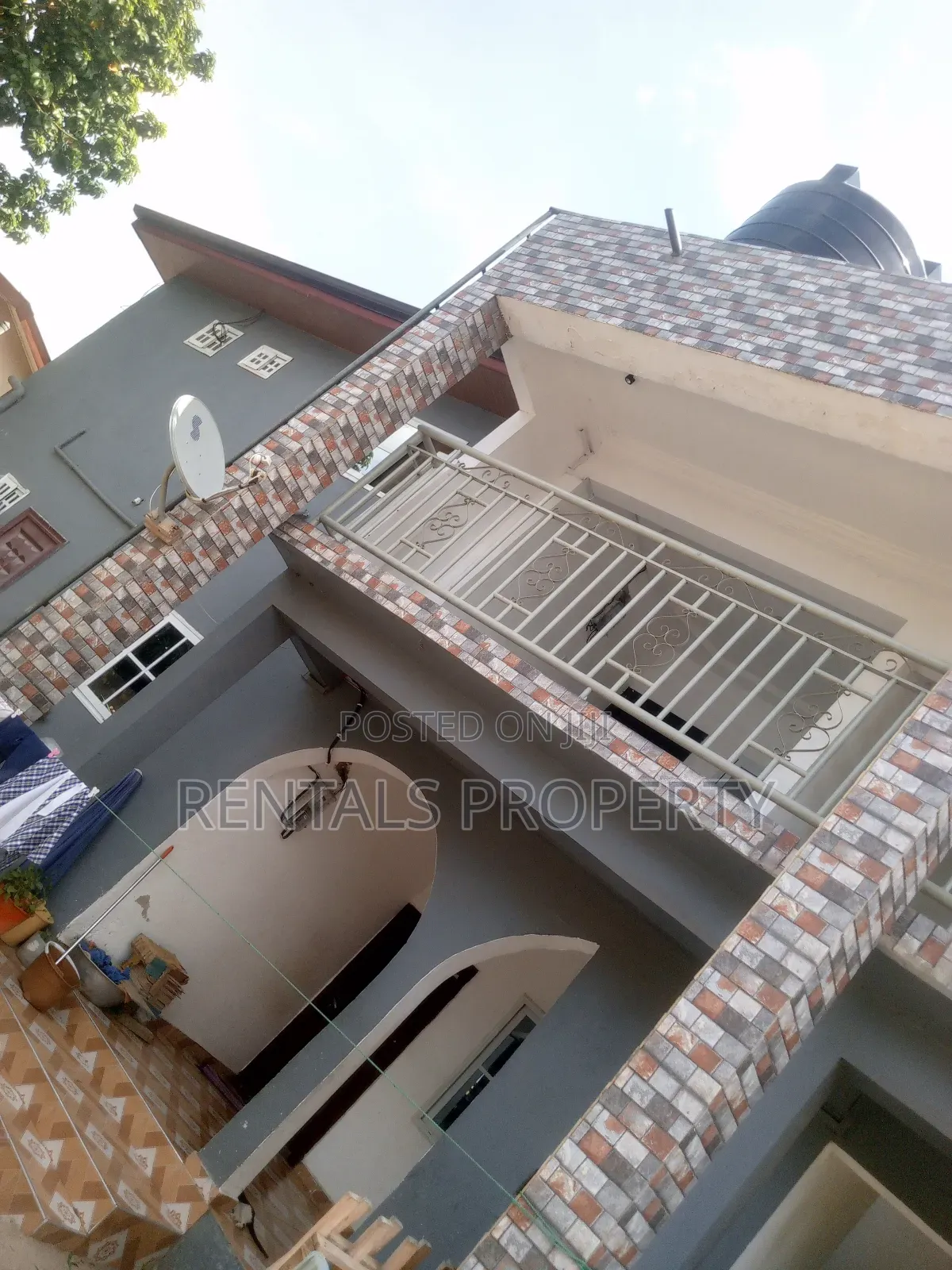 2bdrm Block of Flats in Ashaley Botwe for rent