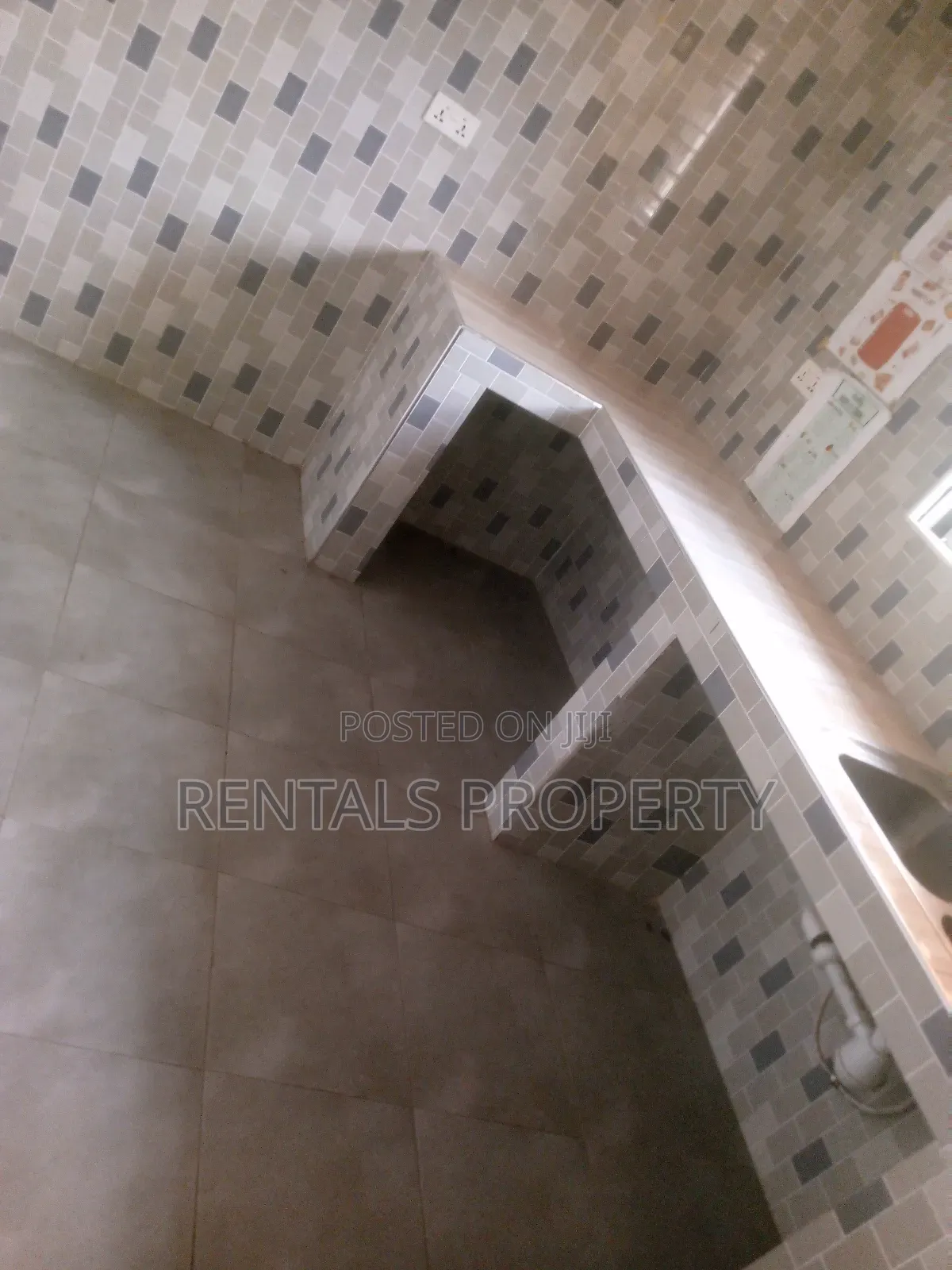 2bdrm Block of Flats in Ashaley Botwe for rent