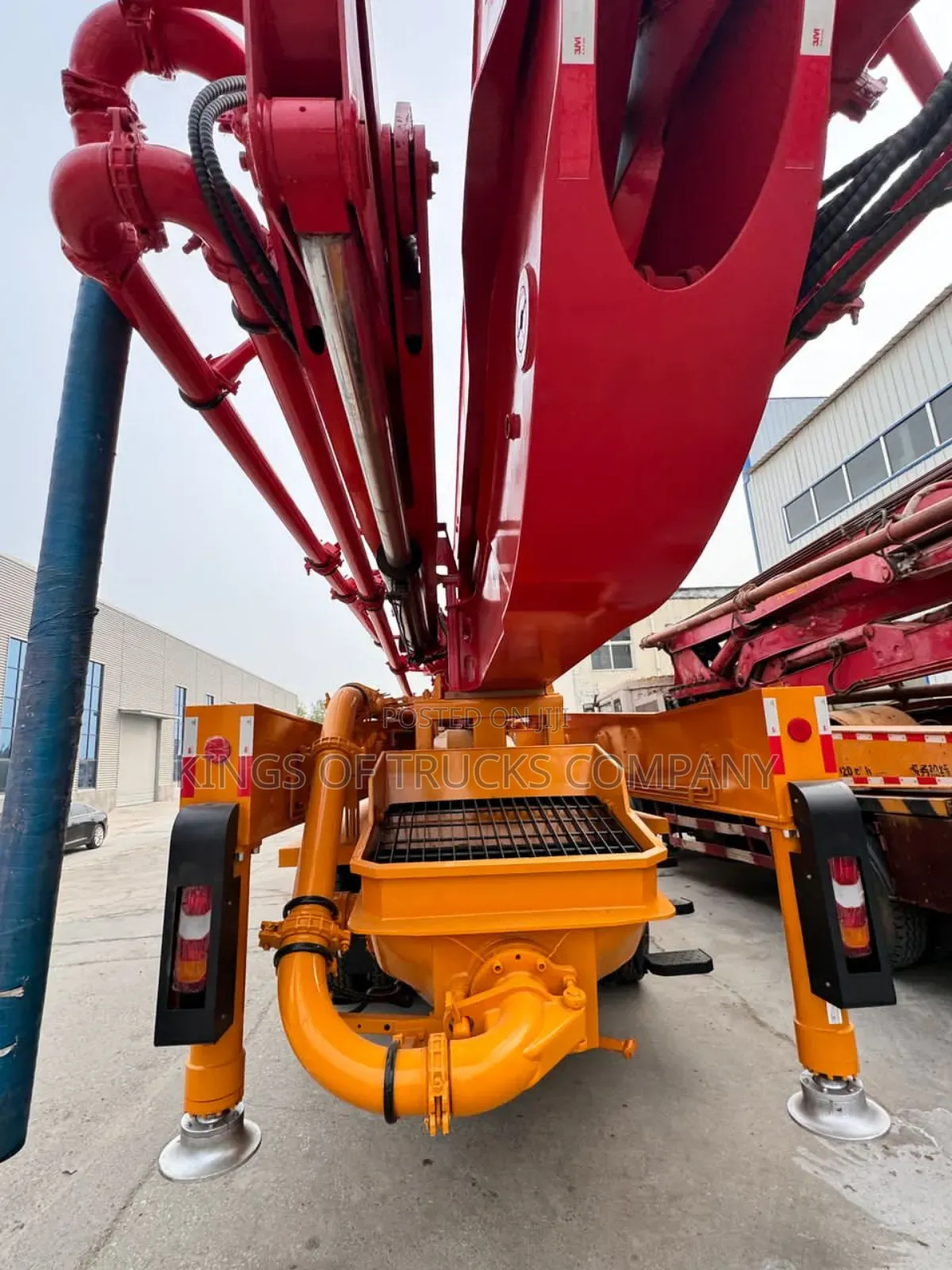Import Concrete Boom Pumps From China