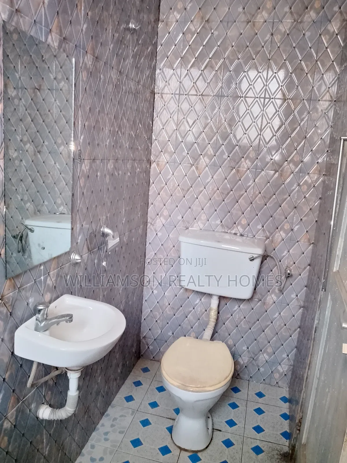1bdrm Apartment in Community 17 Area, Spintex for rent