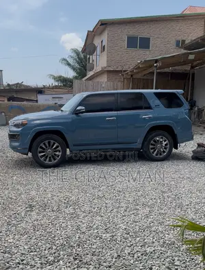 Spraying ~ Toyota, Benz, Land Cruiser, Corrolla
