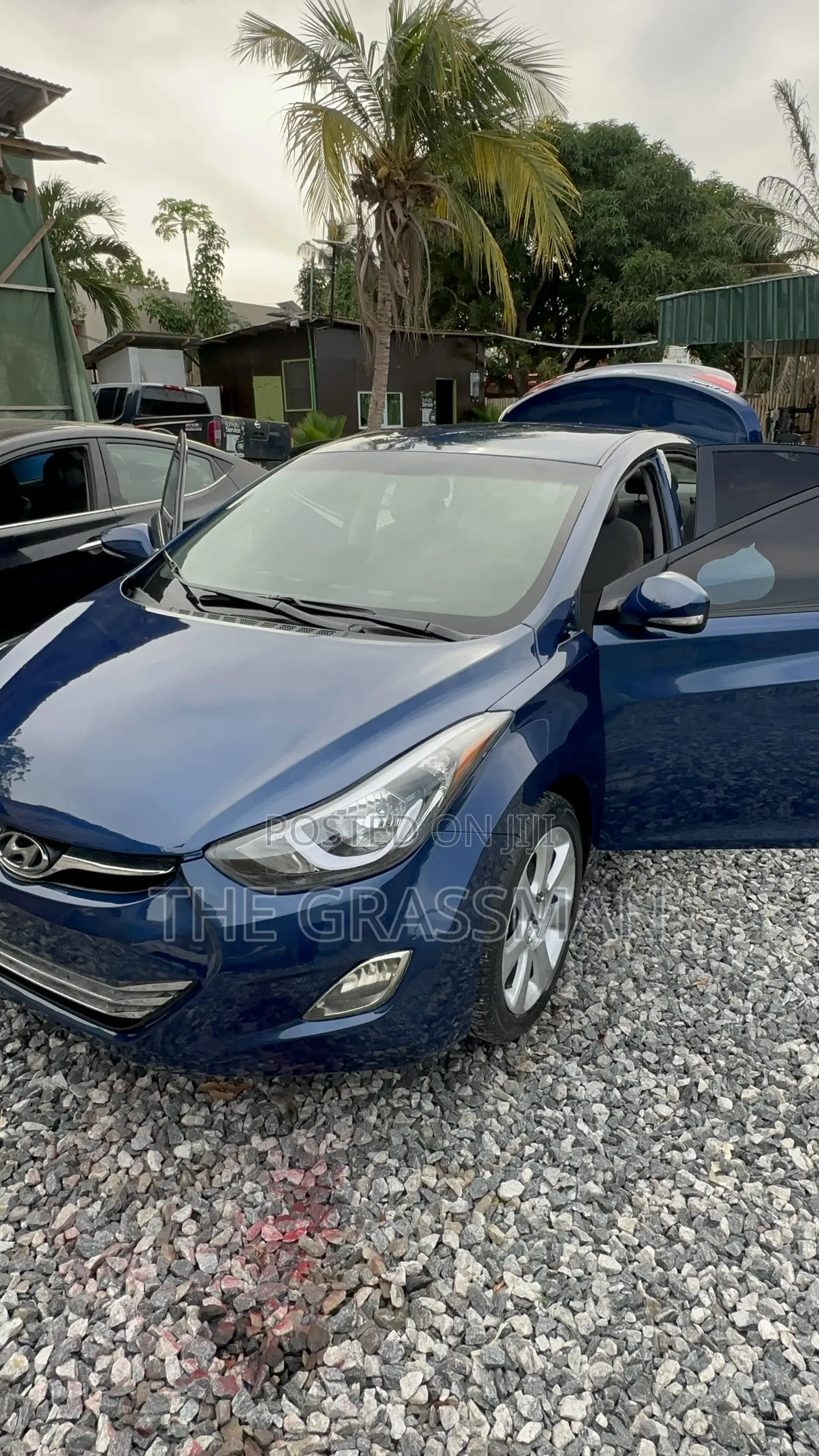 Hyundai, Civic, Prado Spraying And Body Works Service