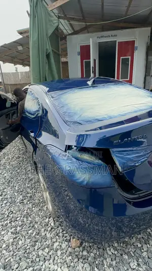 Hyundai, Civic, Prado Spraying And Body Works Service