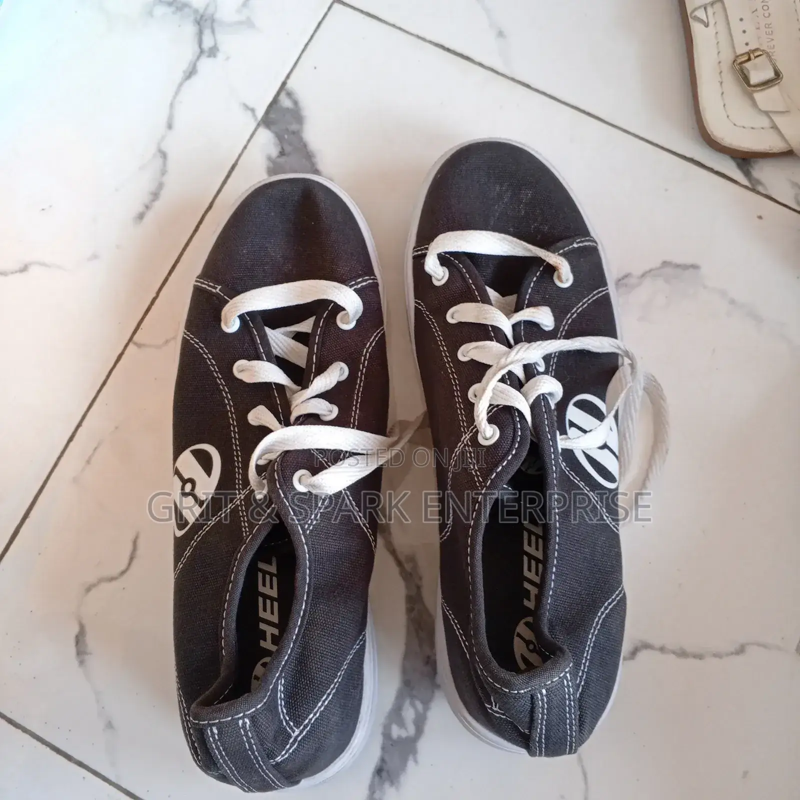 German Heelys Black Canvas Low Top Skate Wheeled Sneaker