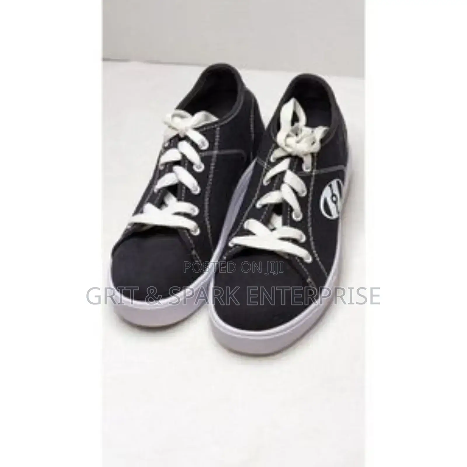 German Heelys Black Canvas Low Top Skate Wheeled Sneaker