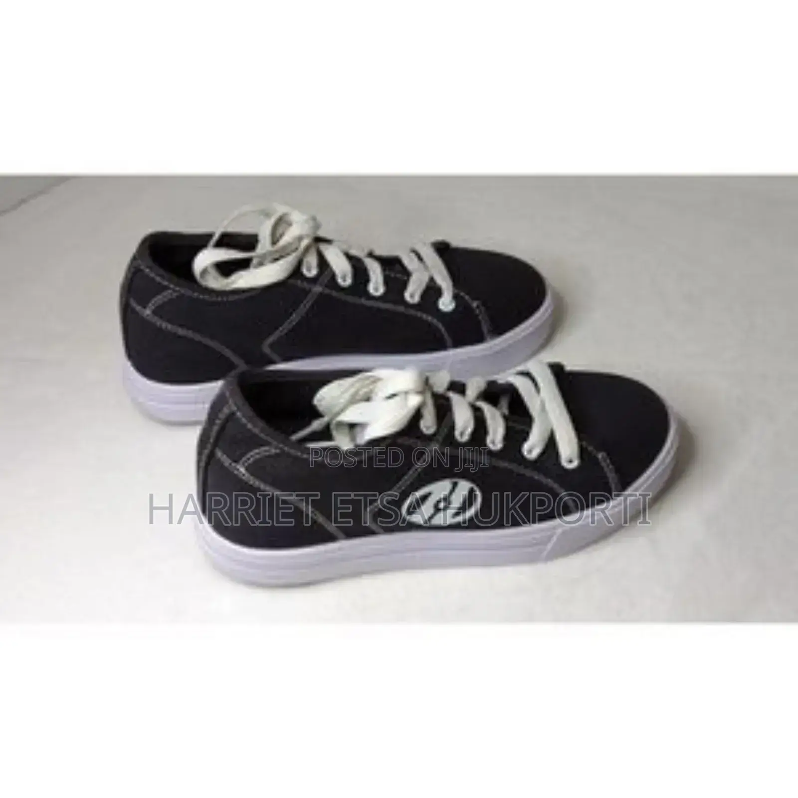 German Heelys Black Canvas Low Top Skate Wheeled Sneaker