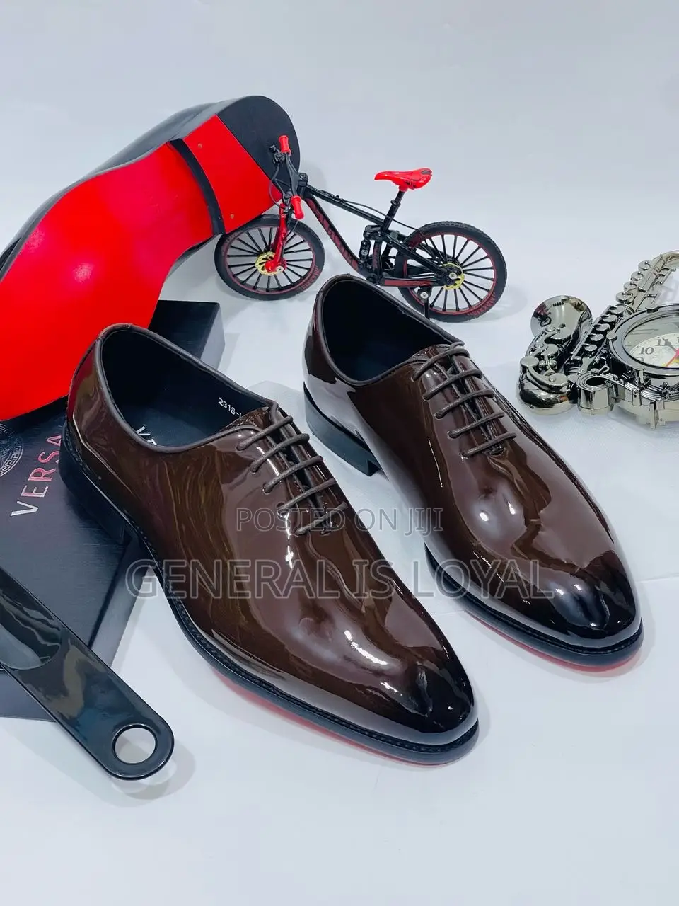 Versace Shoe / Executive