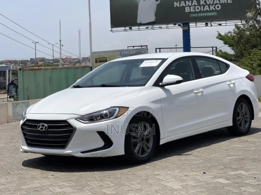Hyundai Elantra SE Sedan FWD (2.0L 4cyl 6M) 2017 White