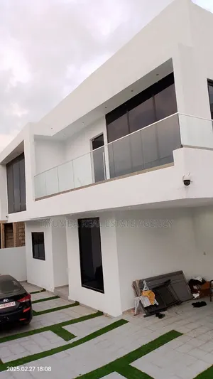 4bdrm Duplex in Tiyumba Real Estate, Haatso for sale
