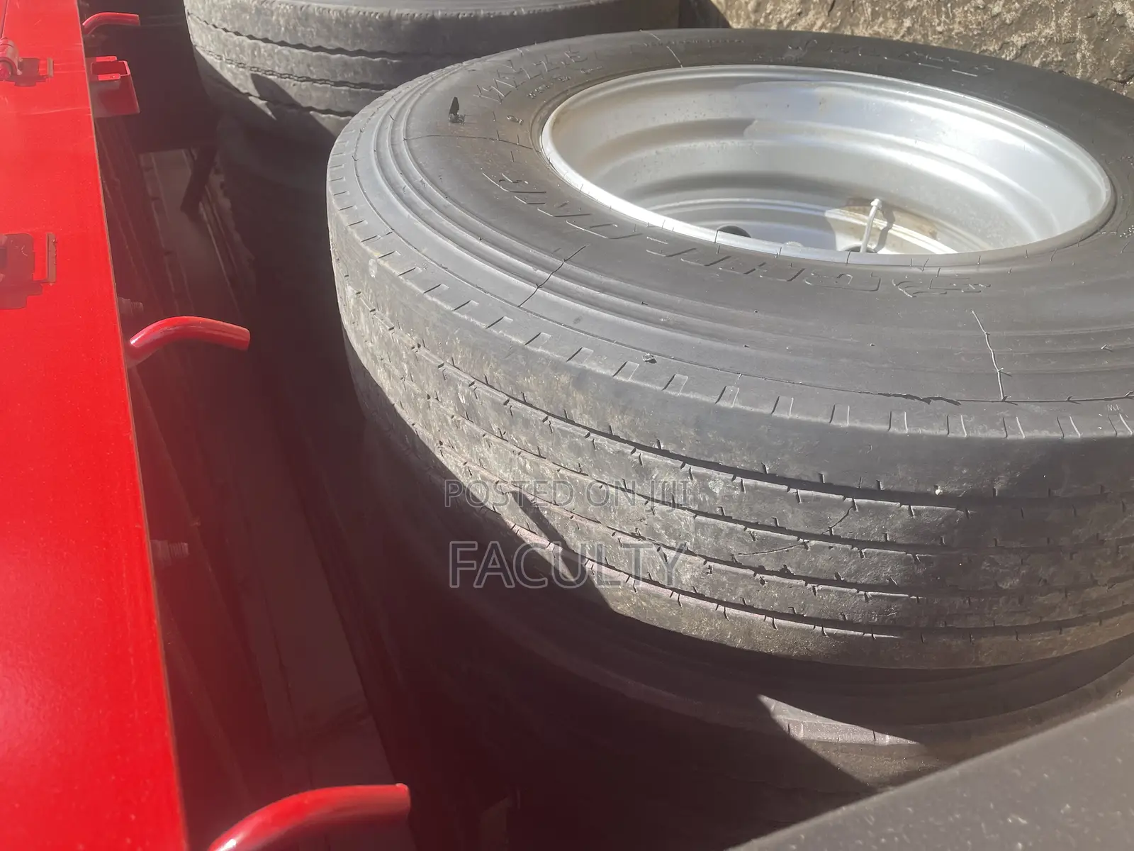 Hyundai Truck 14 Tons Double Axle
