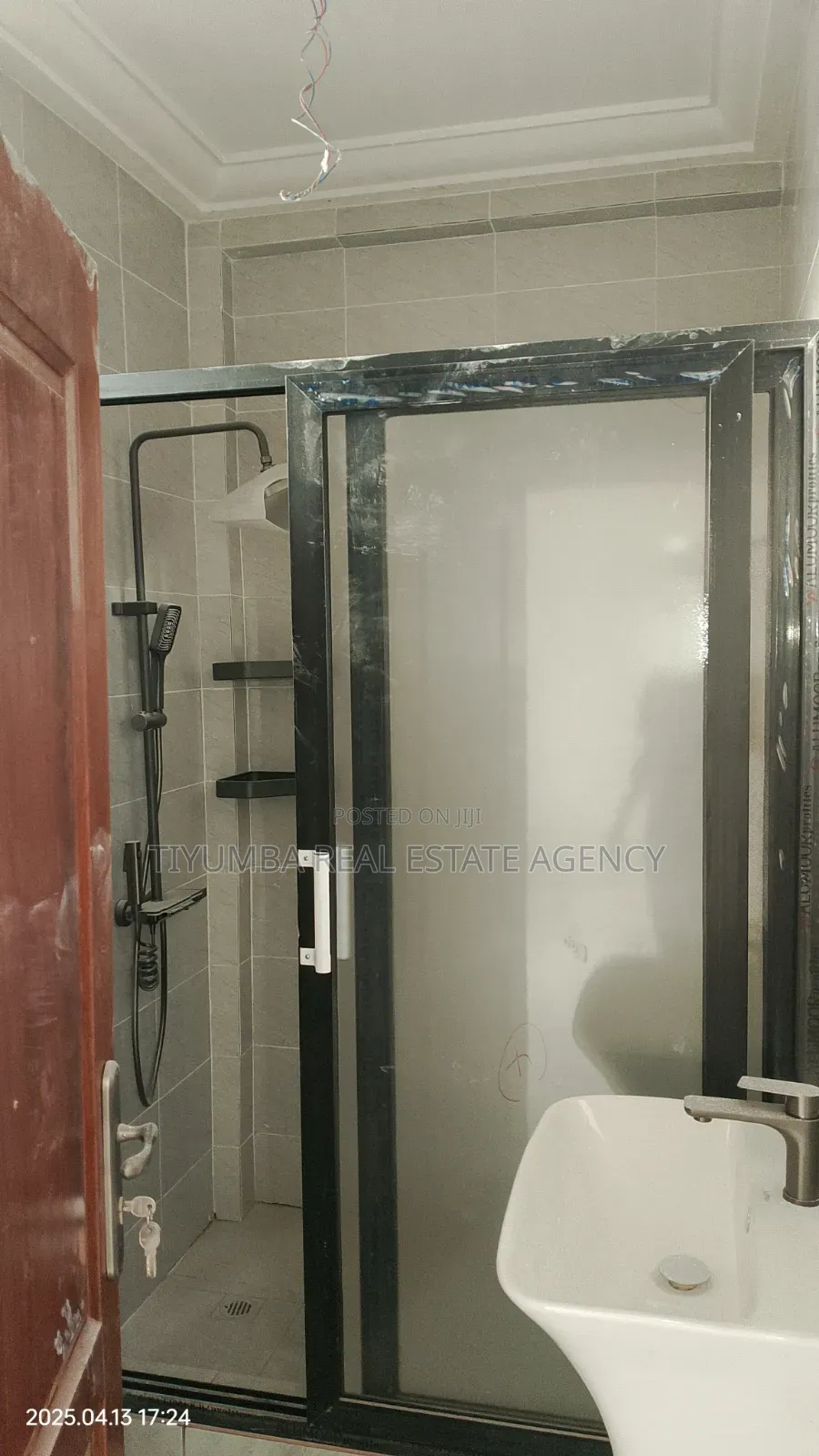 4bdrm House in Tiyumba Real Estate, Achimota for rent