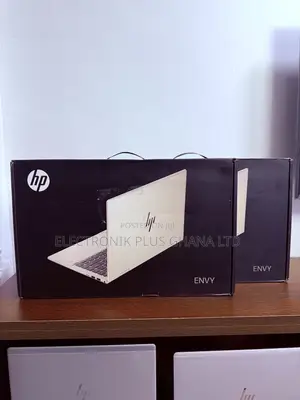 New Laptop HP Envy 14 8GB Intel Core i5 SSD 512GB