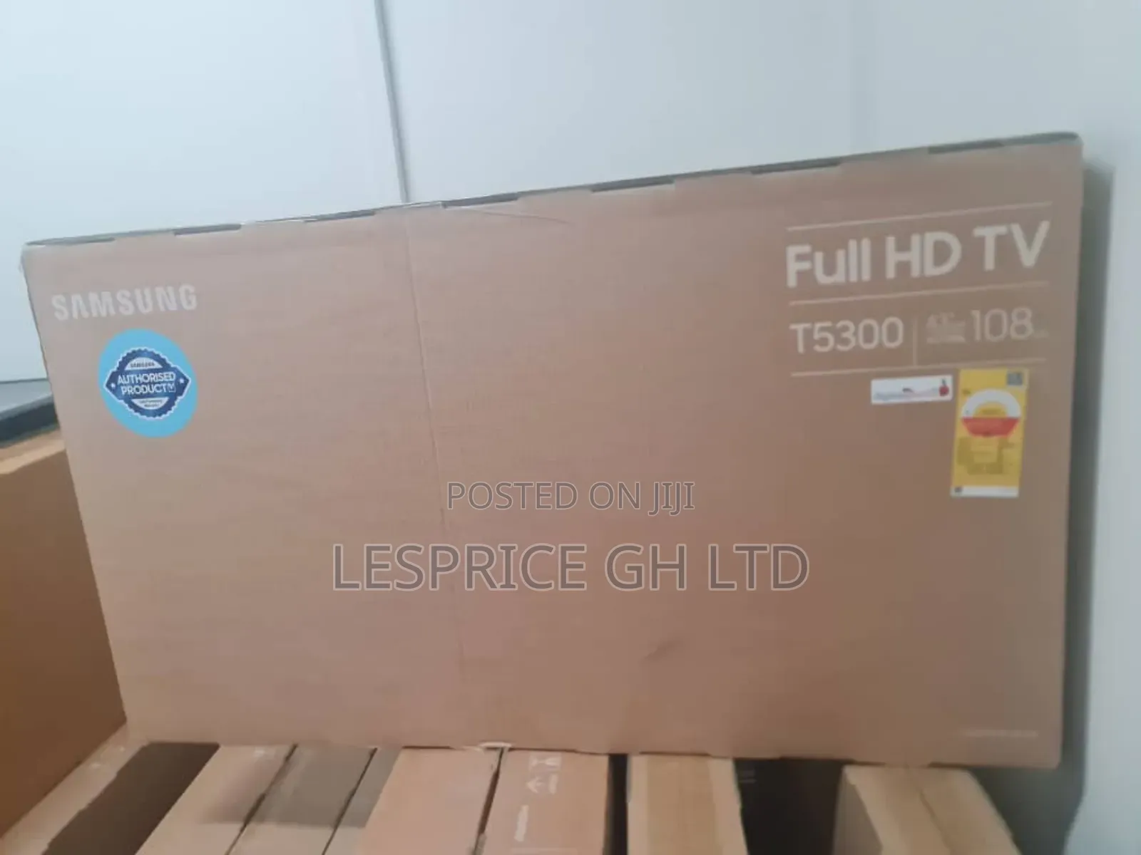 Immersive Sound // Samsung 43" FHD Smart Tv