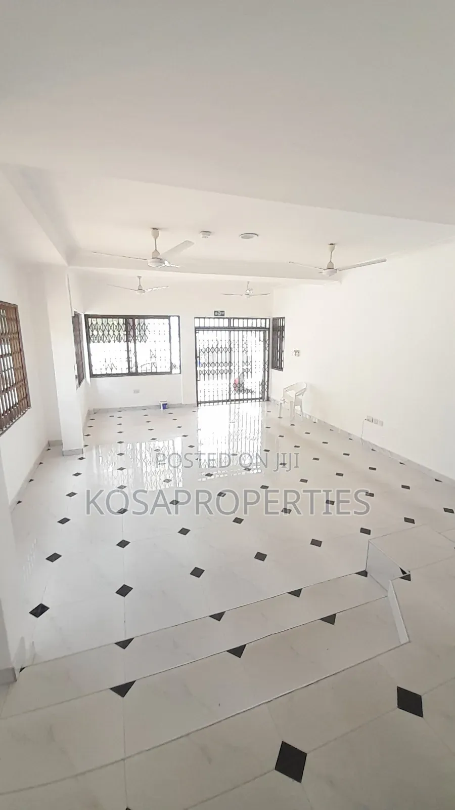 4bdrm House in Adjiringanor, Adjiriganor for rent