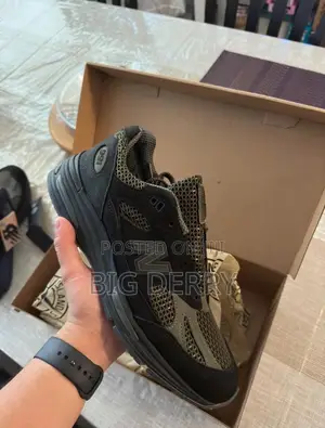 New Balance 991 Stone Island