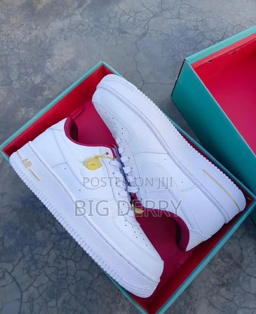 Nike Airforce 1 White and Red