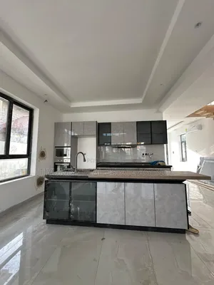 5bdrm House in Tiyumba Real Estate, Adjiriganor for sale