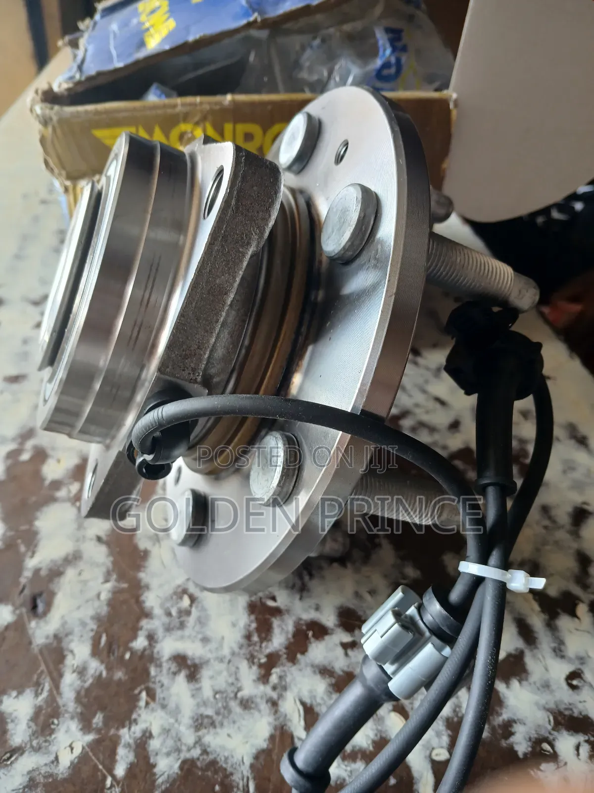 Escalade Front Hub 4×4 018-2020 (1pc)