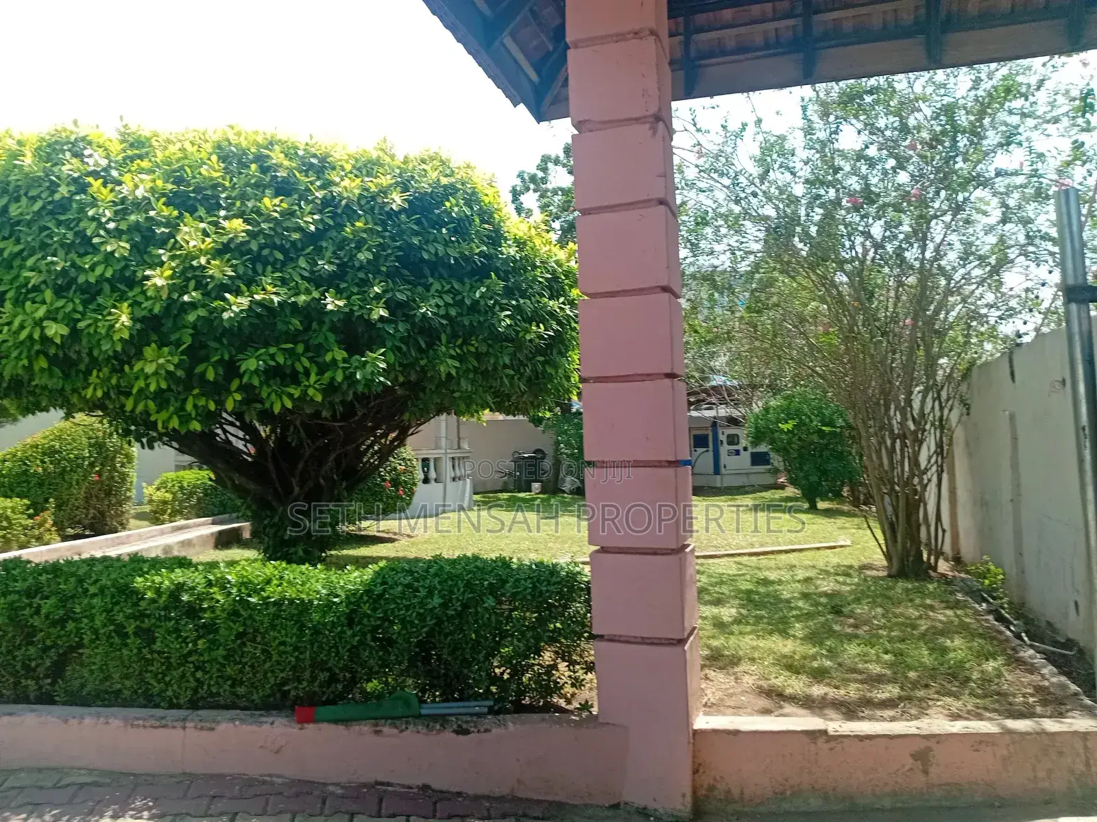 7bdrm House in Airport Residential Area for rent