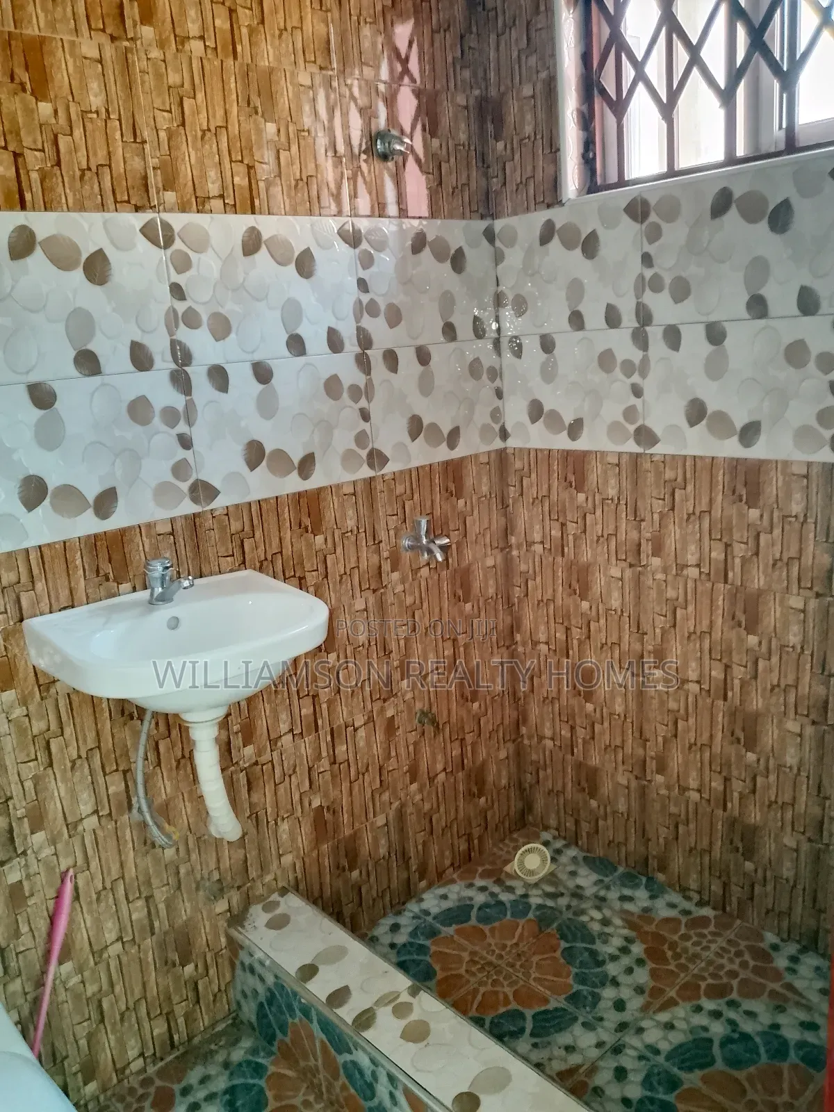 1bdrm Apartment in Community 17 Area, Spintex for rent
