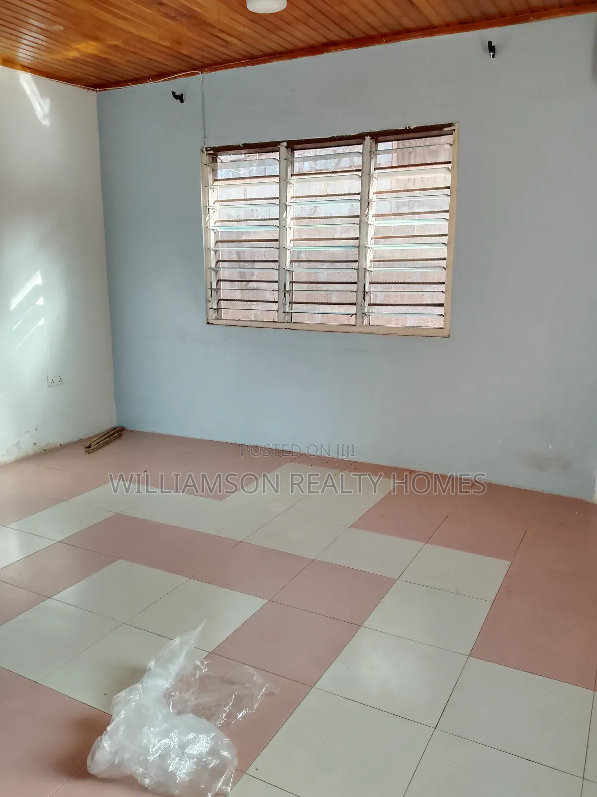 1bdrm Apartment in Community 17 Area, Spintex for rent