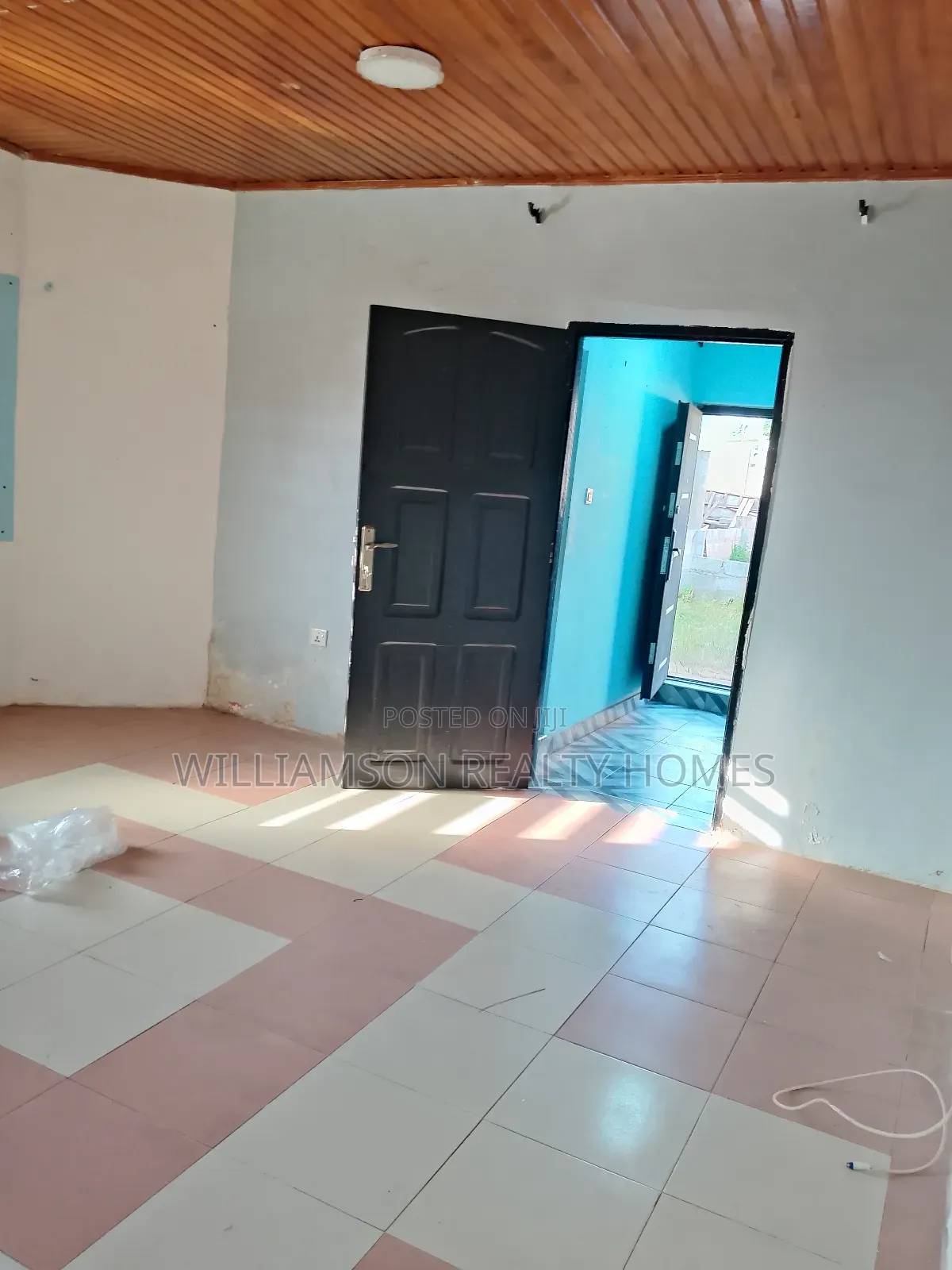 1bdrm Apartment in Community 17 Area, Spintex for rent