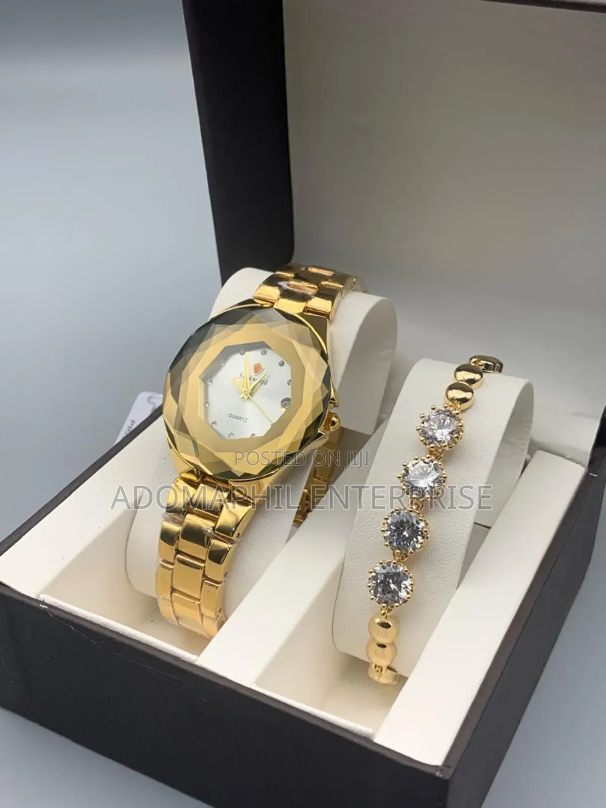 Lookworld Ladies Watch and Bracelet