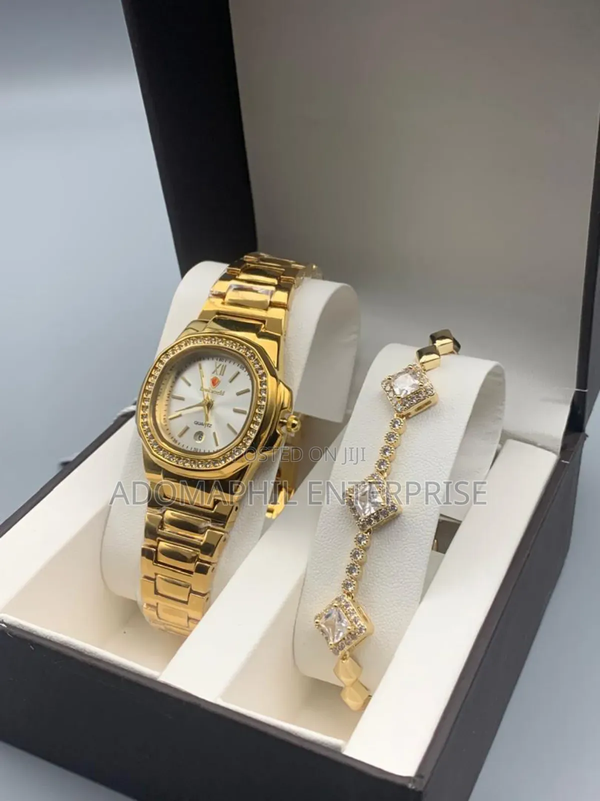 Lookworld Ladies Watch and Bracelet