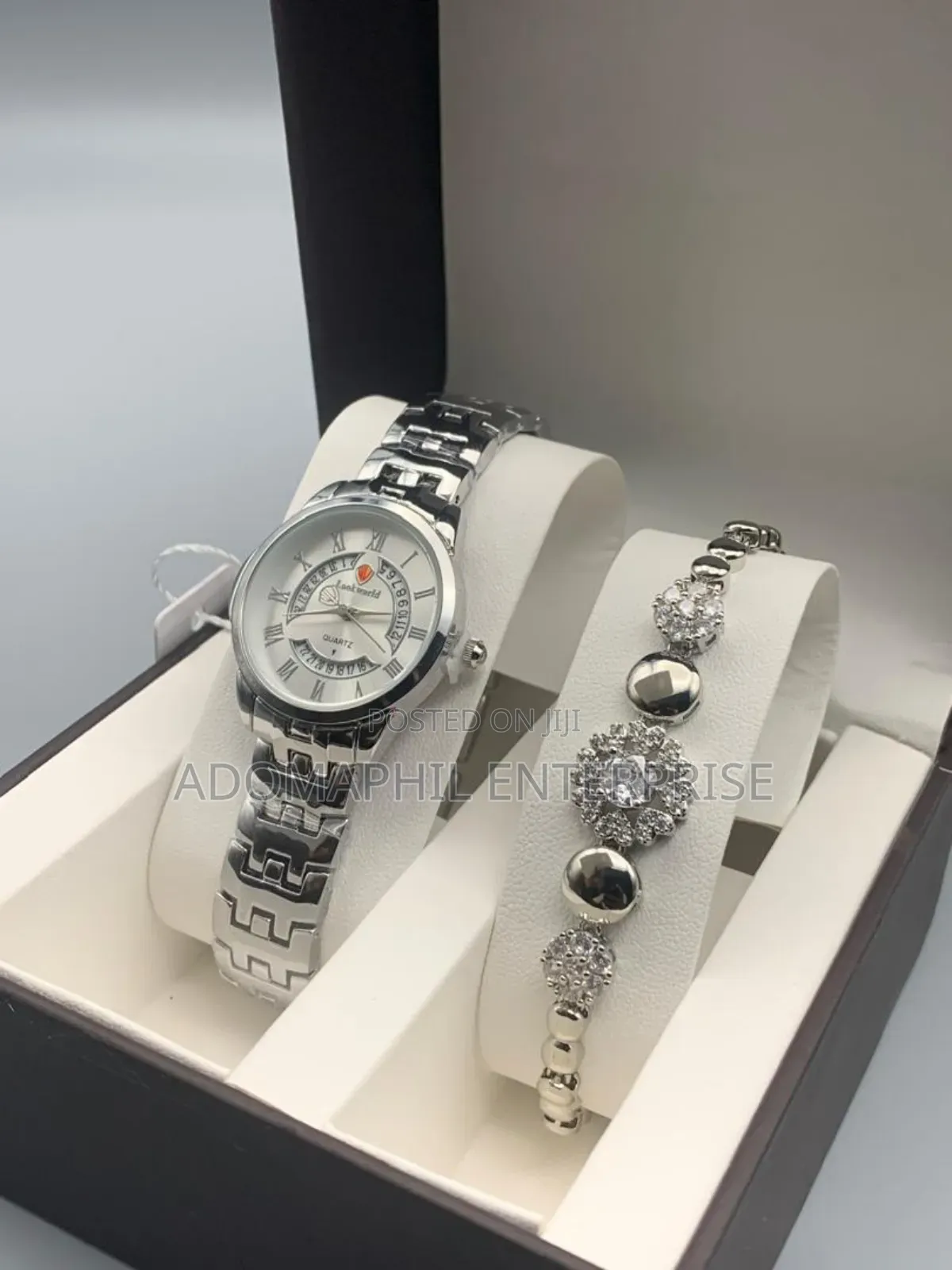 Lookworld Ladies Watch and Bracelet