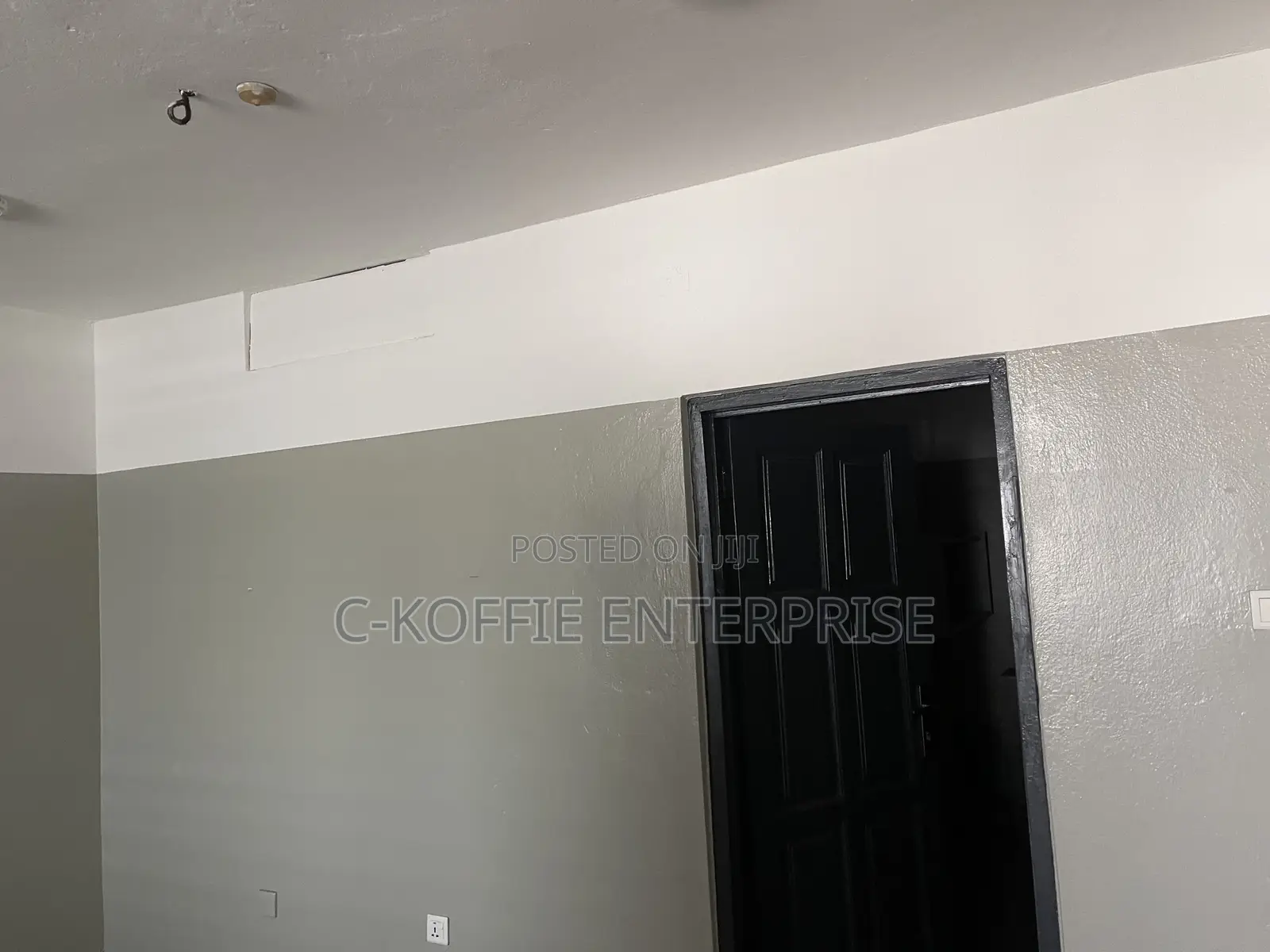 200 SQM Warehouse + 2bedrooms Apartment 4 Rent at Avenor