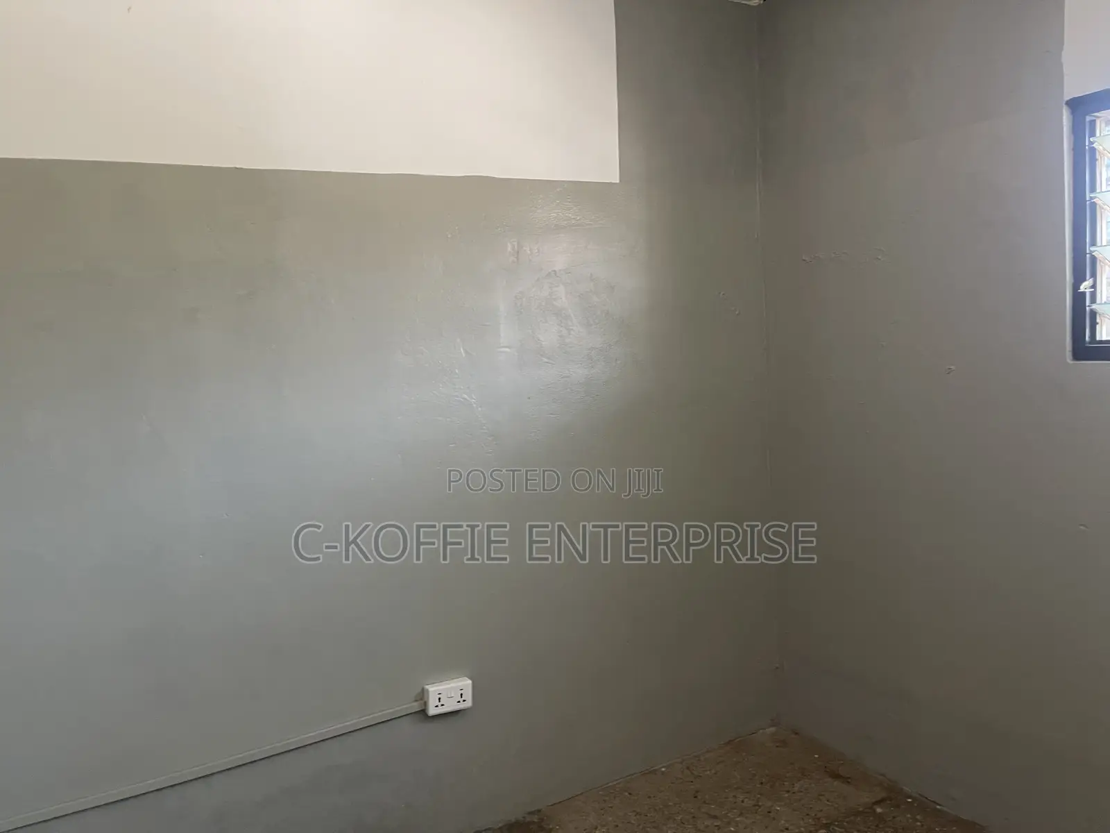 200 SQM Warehouse + 2bedrooms Apartment 4 Rent at Avenor