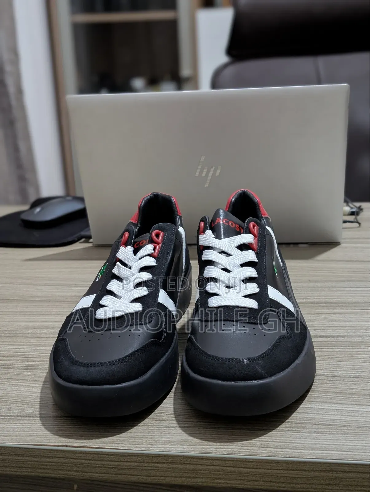 Comfortable Men's Low Sneakers