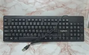 Corded Logitech Keyboard. (Black)