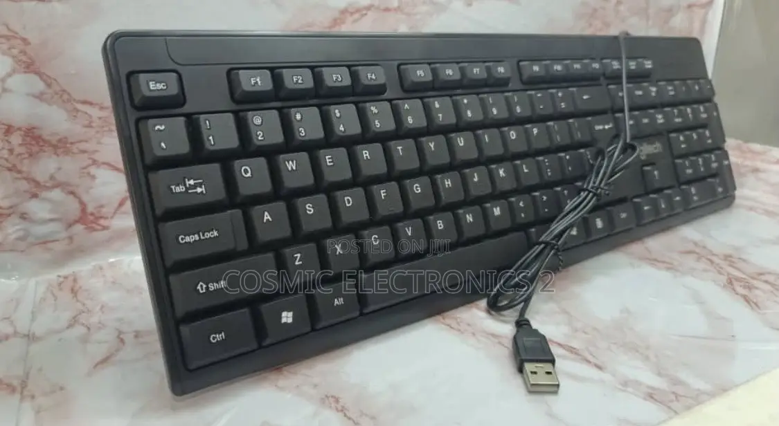 Corded Logitech Keyboard. (Black)